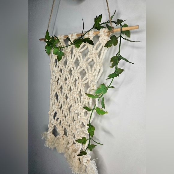 Handcrafted Macrame Key & Sunglasses holder - Picture 7 of 10